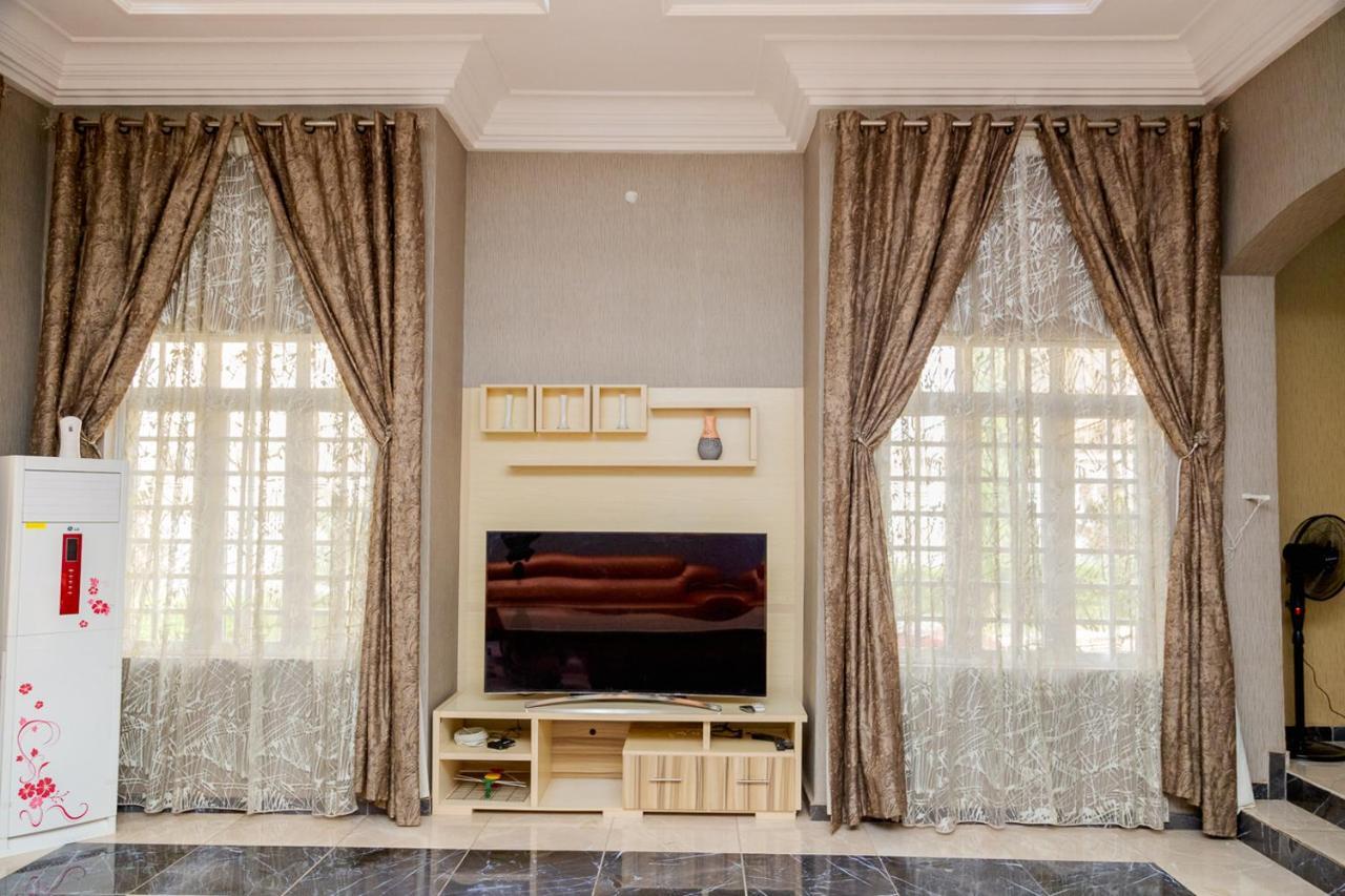 Akingston Residence Ιμπαντάν Εξωτερικό φωτογραφία
