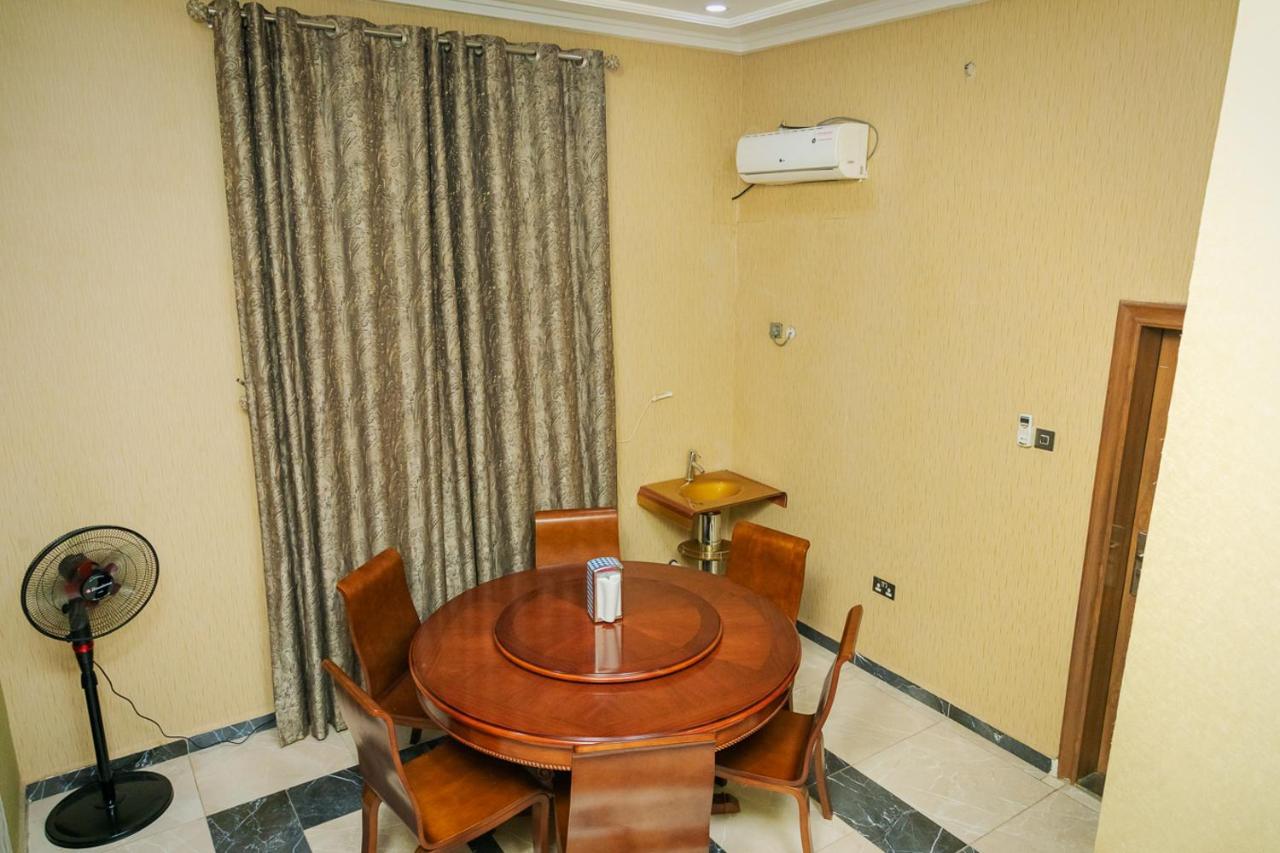 Akingston Residence Ιμπαντάν Εξωτερικό φωτογραφία