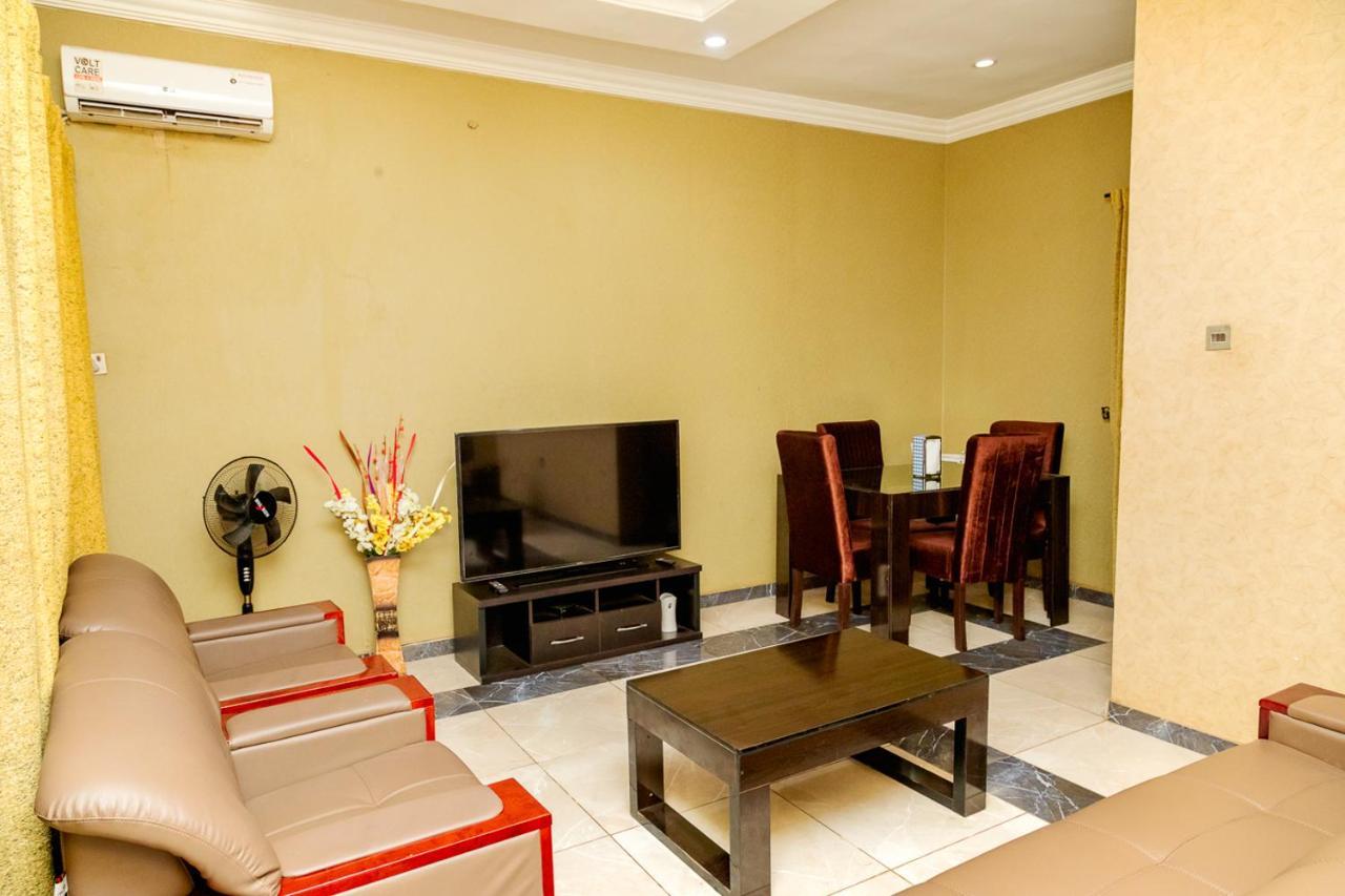 Akingston Residence Ιμπαντάν Εξωτερικό φωτογραφία