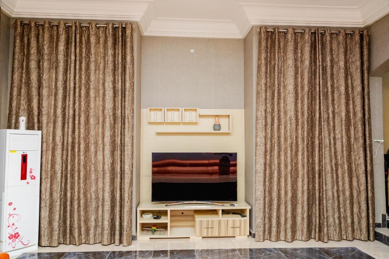 Akingston Residence Ιμπαντάν Εξωτερικό φωτογραφία