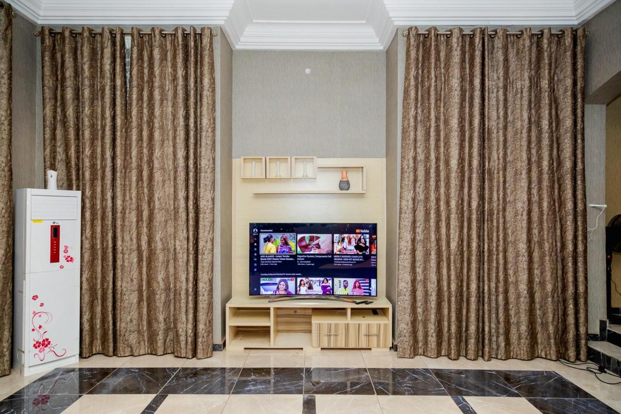 Akingston Residence Ιμπαντάν Εξωτερικό φωτογραφία